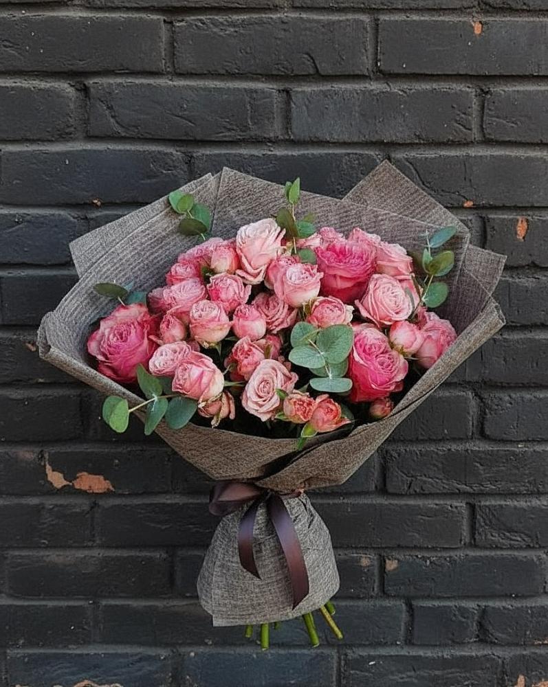 Букет розы в пальмах в Соль-Илецке Букет цветов из: Розы в Соль-Илецке