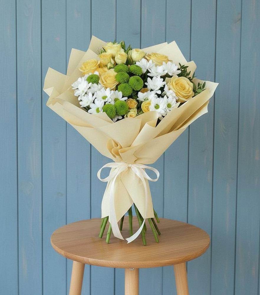 Букет Луч солнца в Соль-Илецке Букет цветов из: Хризантемы и Розы в Соль-Илецке