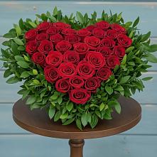 Цветочная композиция из Розы в виде сердца в Соль-Илецке