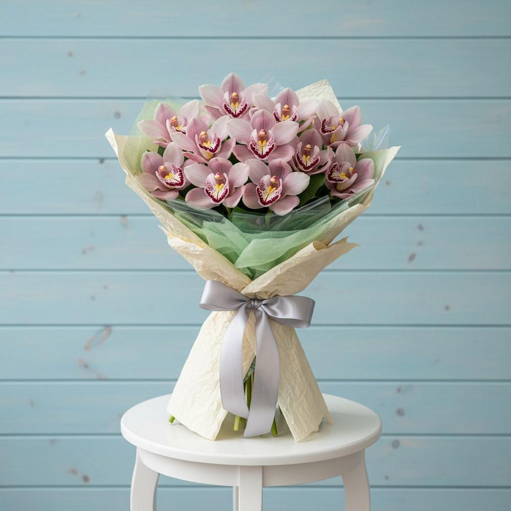 Букет 11 орхидей в Соль-Илецке Букет цветов из: Орхидеи и Розы в Соль-Илецке