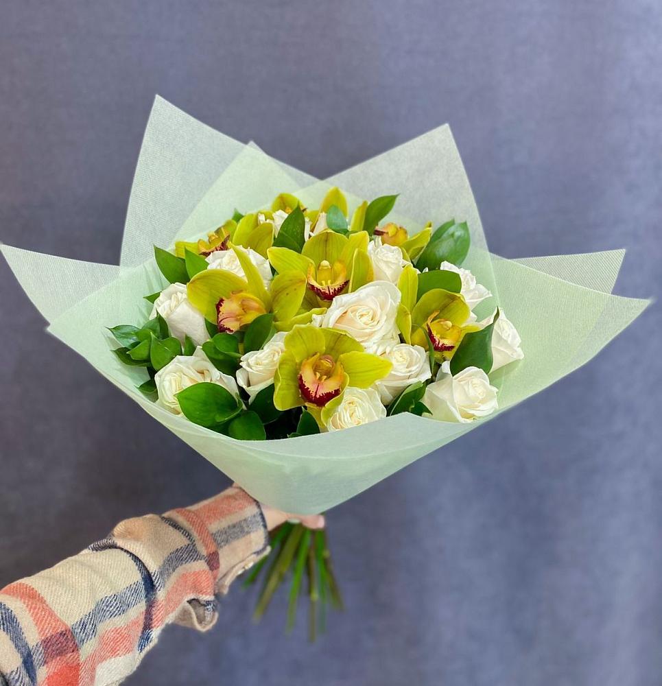 Букет лимончелло в Соль-Илецке Букет цветов из: Орхидеи и Розы в Соль-Илецке