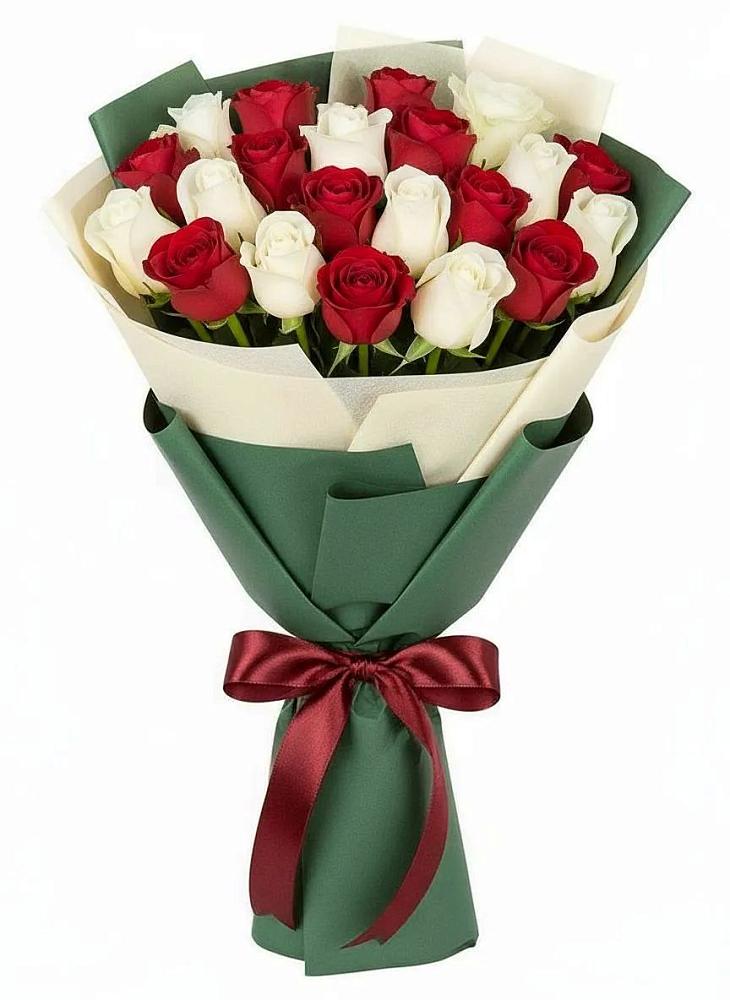 Микс из красных и белых роз в Соль-Илецке Букет Микс из красных и белых роз в Соль-Илецке