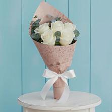 Букет контраст в Соль-Илецке Букет цветов из:  Розы в Соль-Илецке