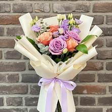 Букет цветочные ноты #REPLACE_PRED# Соль-Илецке Букет цветов из:  Лизиантусы и Розы #REPLACE_PRED# Соль-Илецке