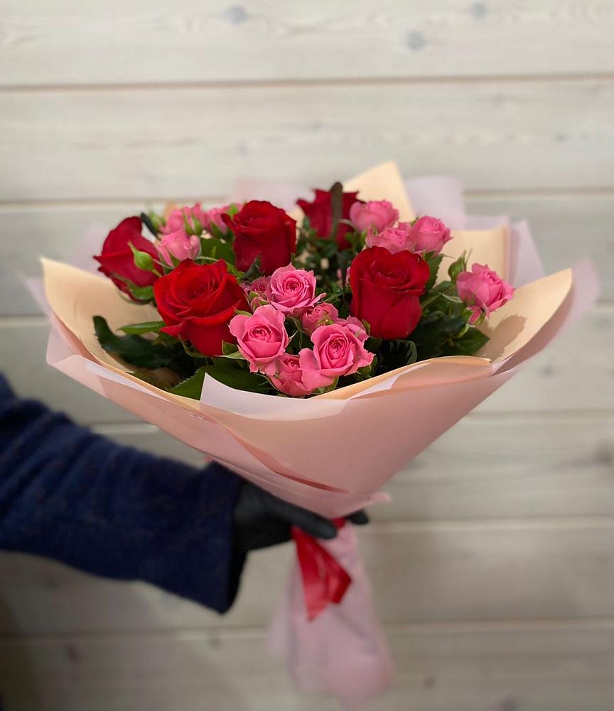 Букет цветов из: Розы в Соль-Илецке